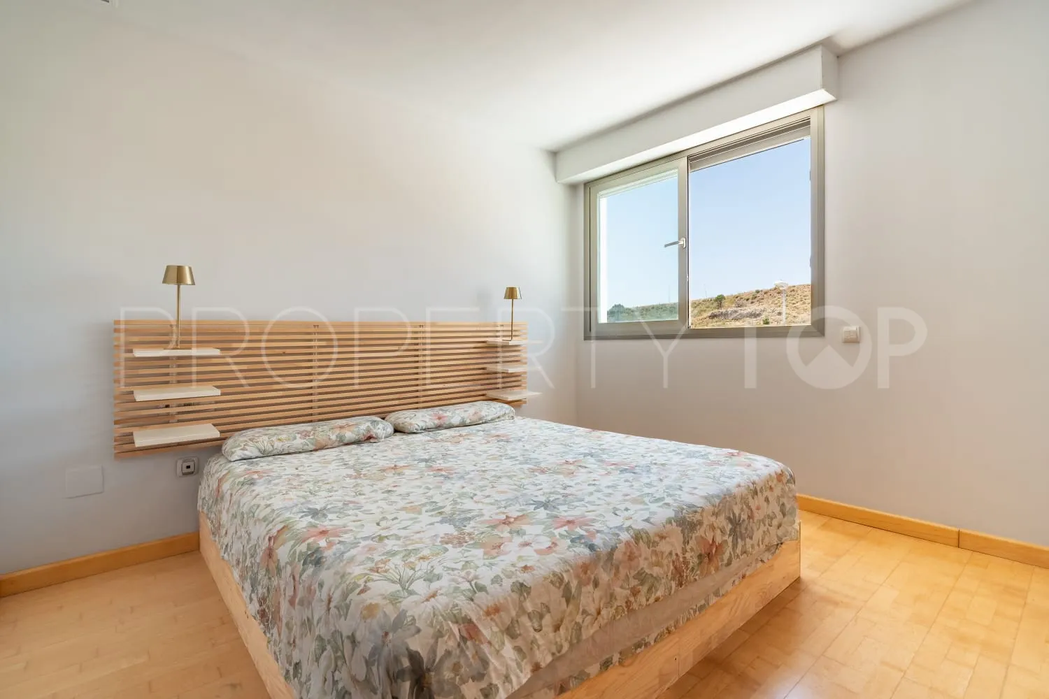 Duplex penthouse for sale in Cala de Mijas with 3 bedrooms