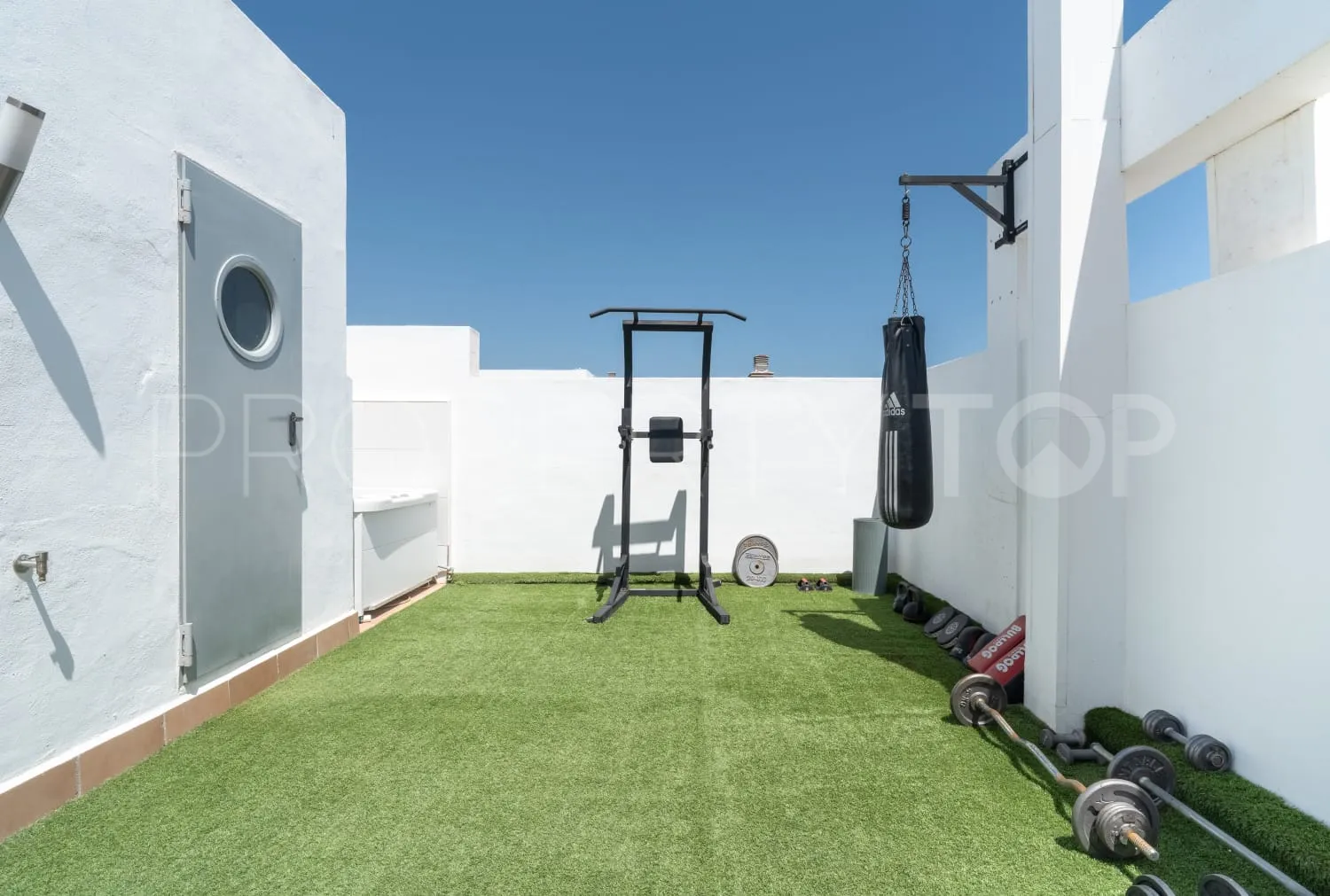 Duplex penthouse for sale in Cala de Mijas with 3 bedrooms