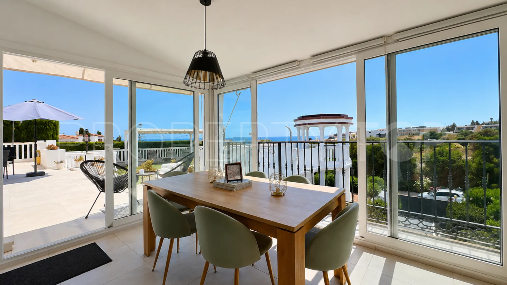 Las Farolas 6 bedrooms house for sale