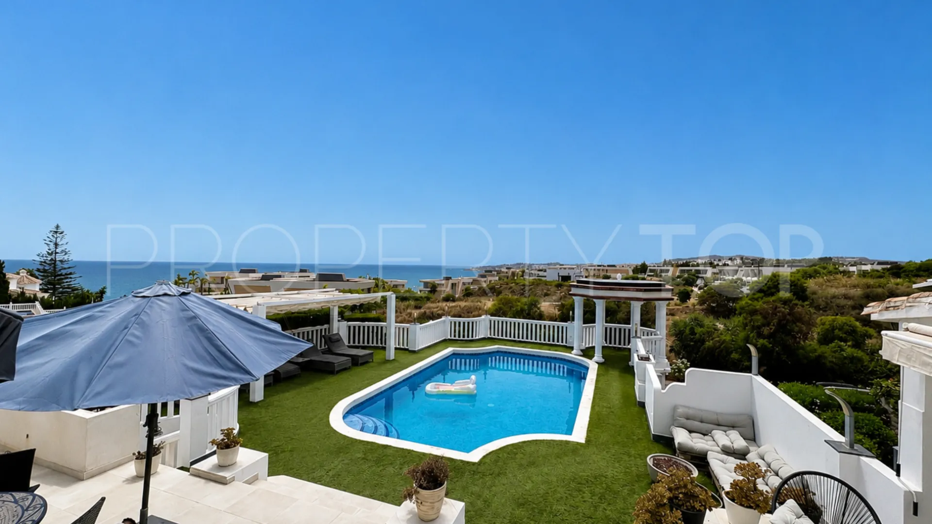 Las Farolas 6 bedrooms house for sale