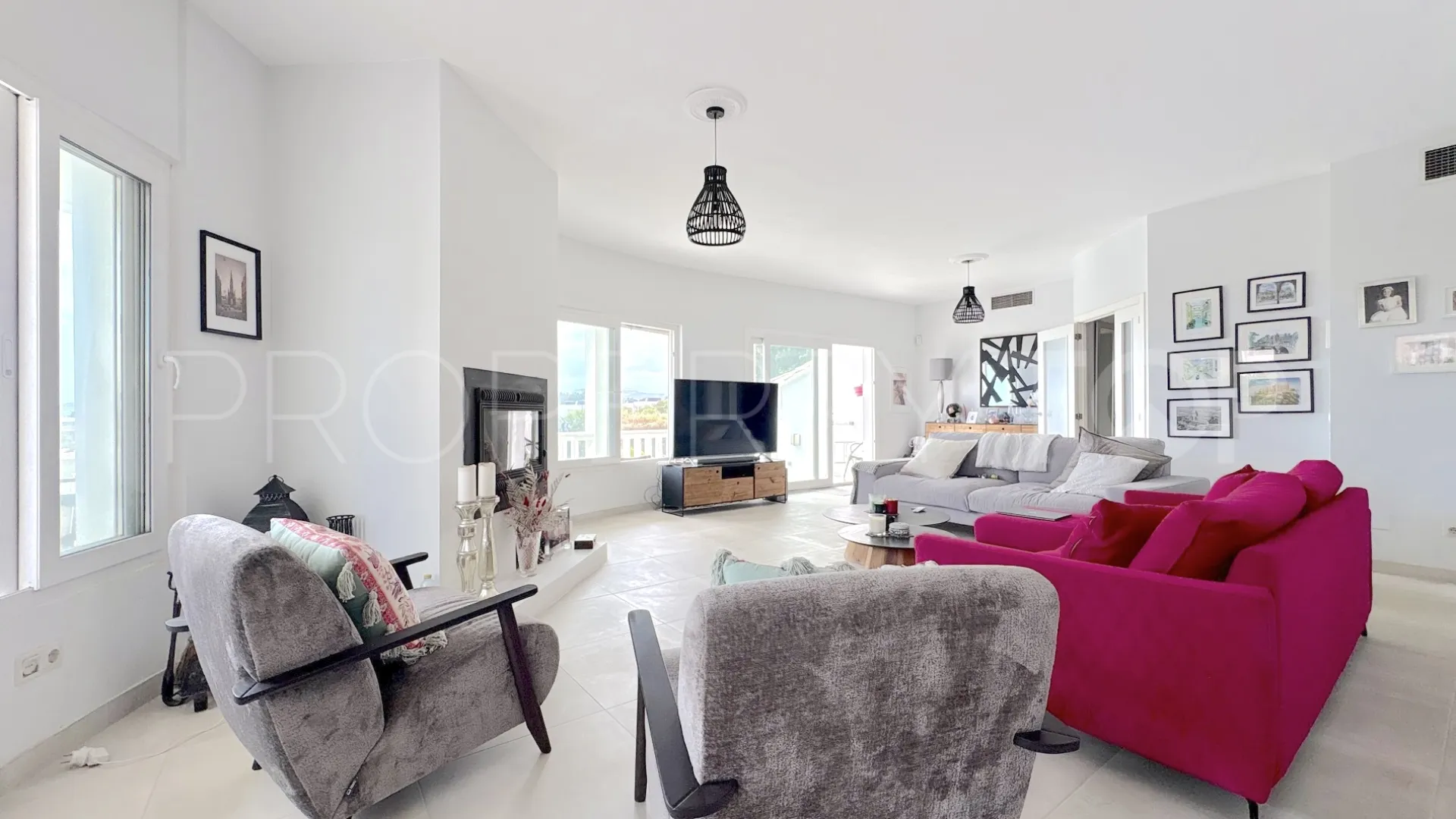 Las Farolas 6 bedrooms house for sale