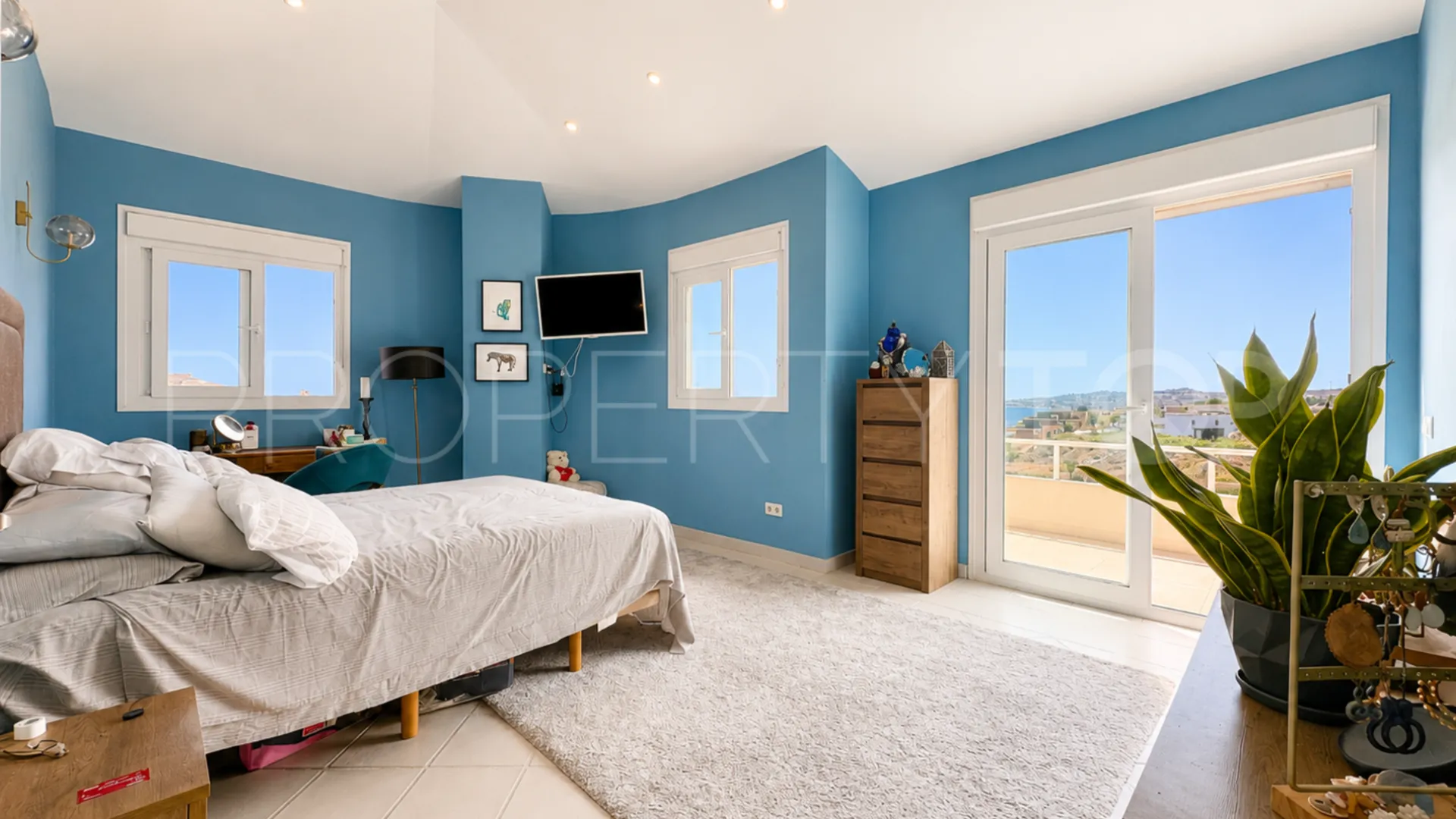 Las Farolas 6 bedrooms house for sale