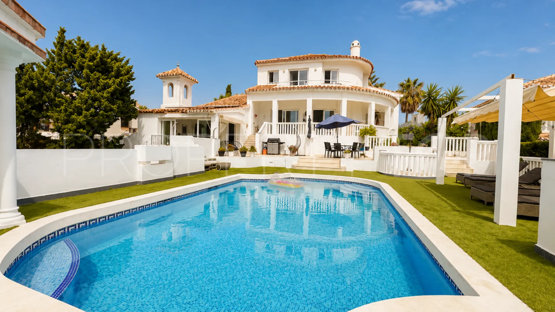Las Farolas 6 bedrooms house for sale