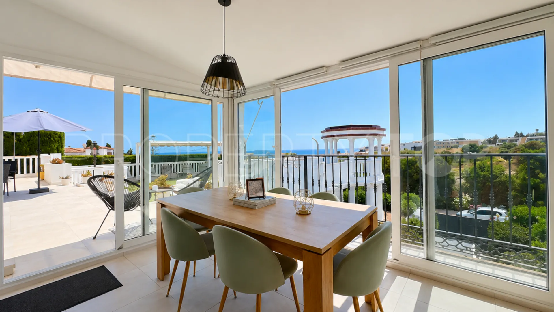Las Farolas 6 bedrooms house for sale