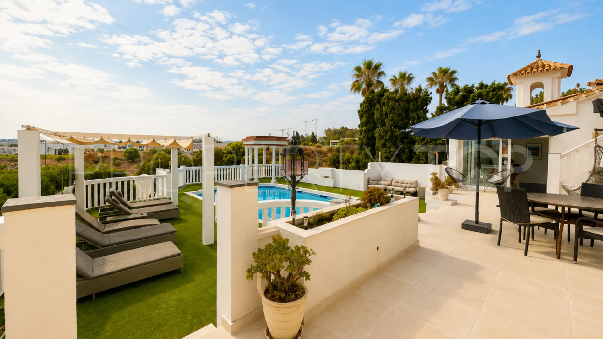 Las Farolas 6 bedrooms house for sale
