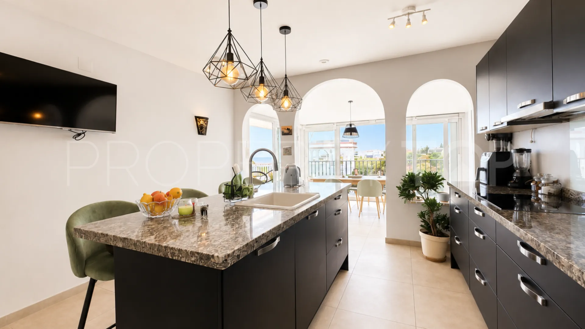 Las Farolas 6 bedrooms house for sale
