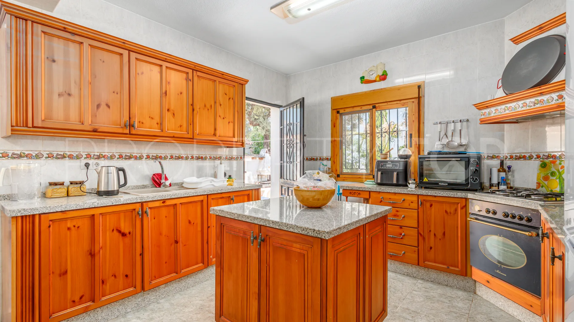 For sale Alhaurin el Grande 6 bedrooms villa