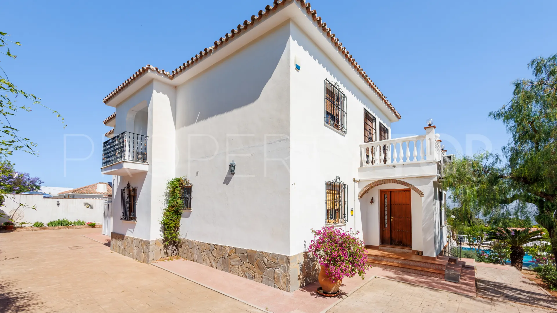 For sale Alhaurin el Grande 6 bedrooms villa