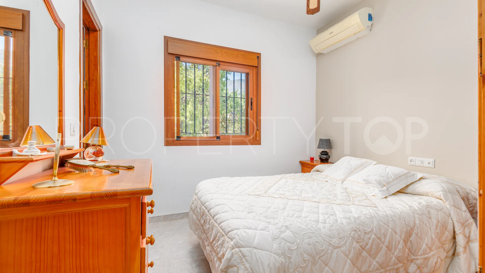 For sale Alhaurin el Grande 6 bedrooms villa