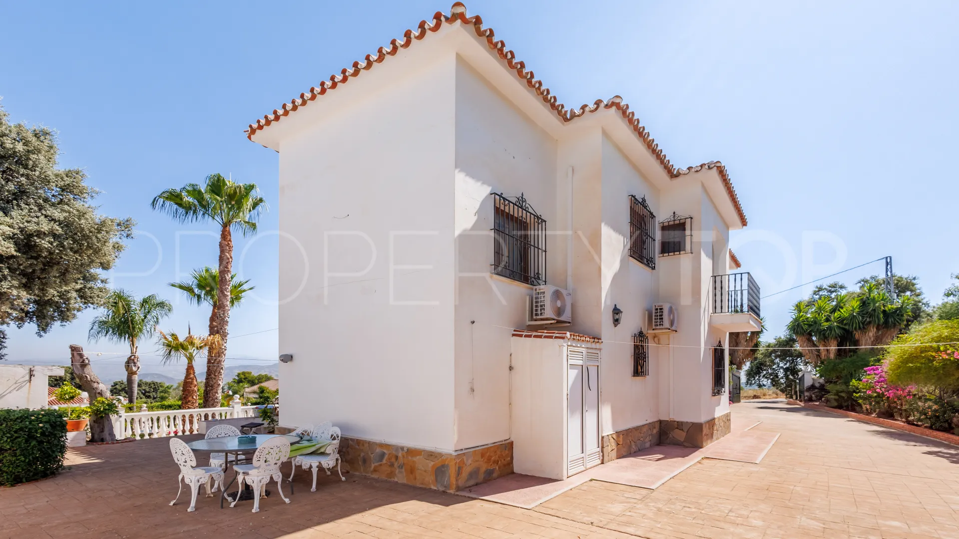 For sale Alhaurin el Grande 6 bedrooms villa