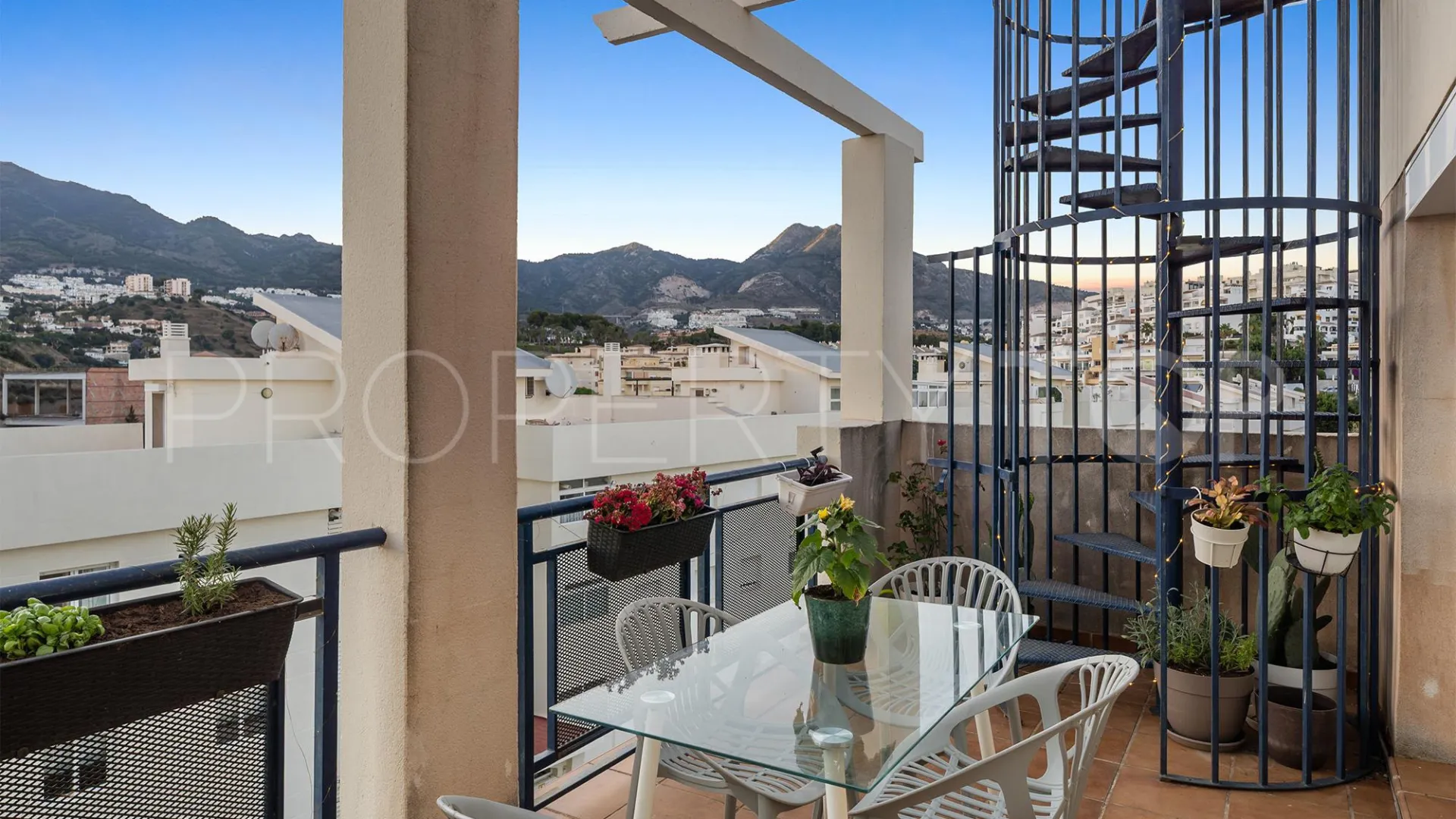 For sale penthouse in Torrequebrada
