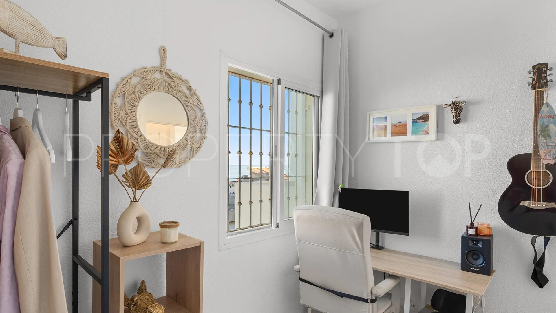For sale penthouse in Torrequebrada