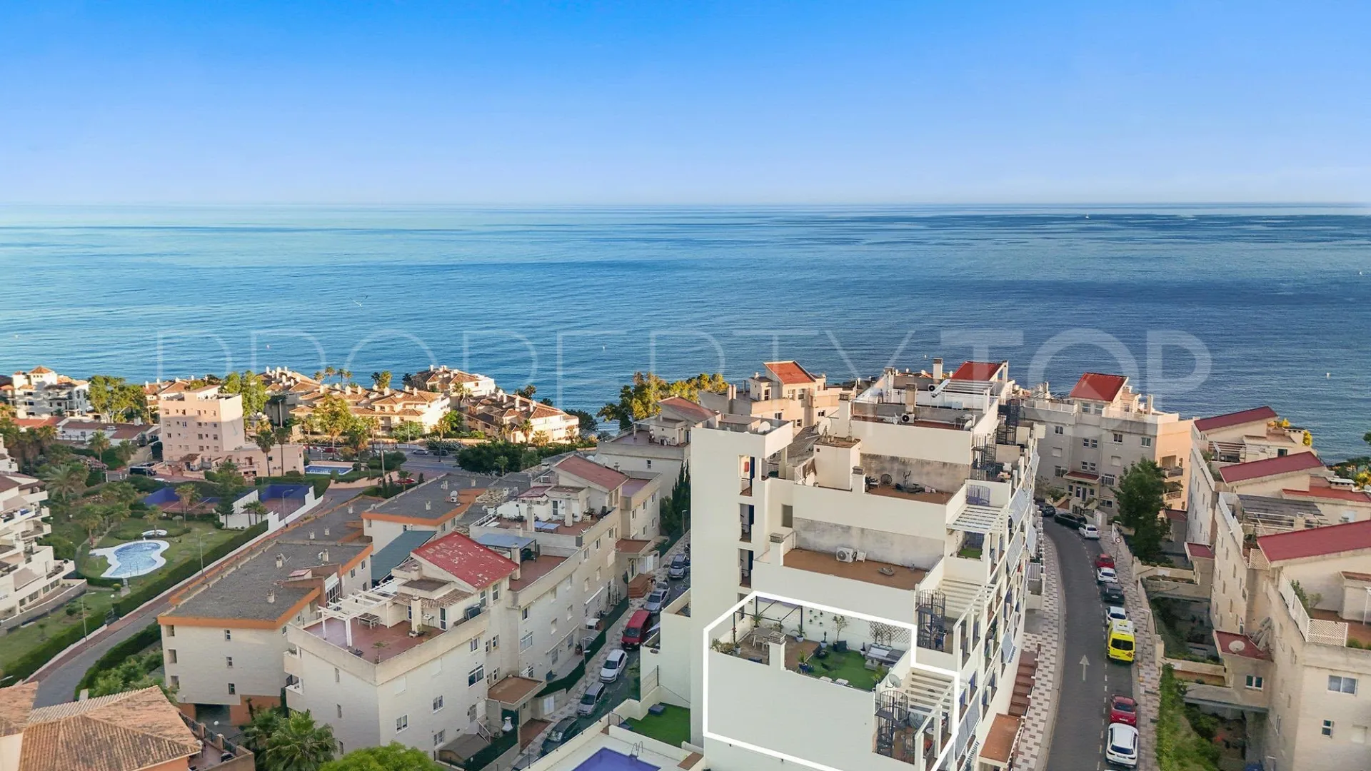 For sale penthouse in Torrequebrada