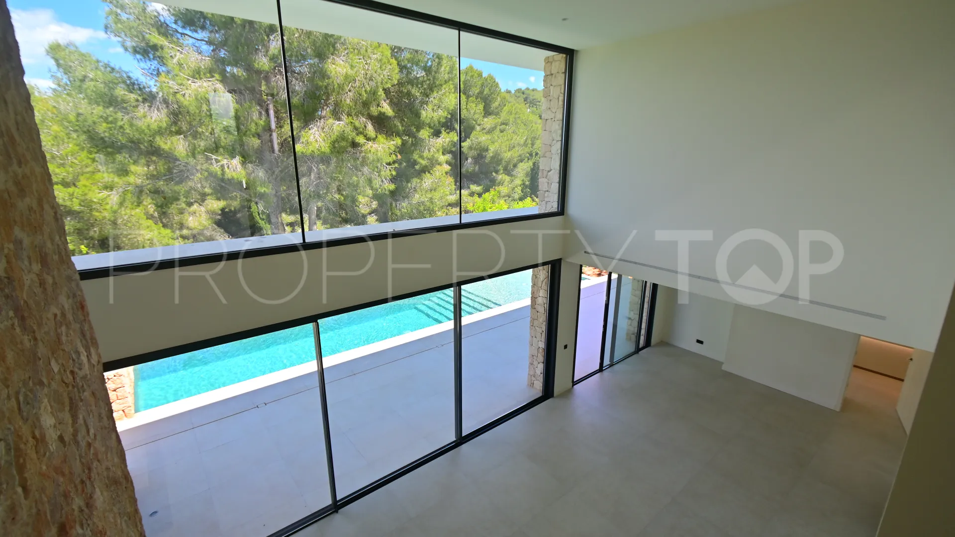 Roca Llisa 5 bedrooms villa for sale