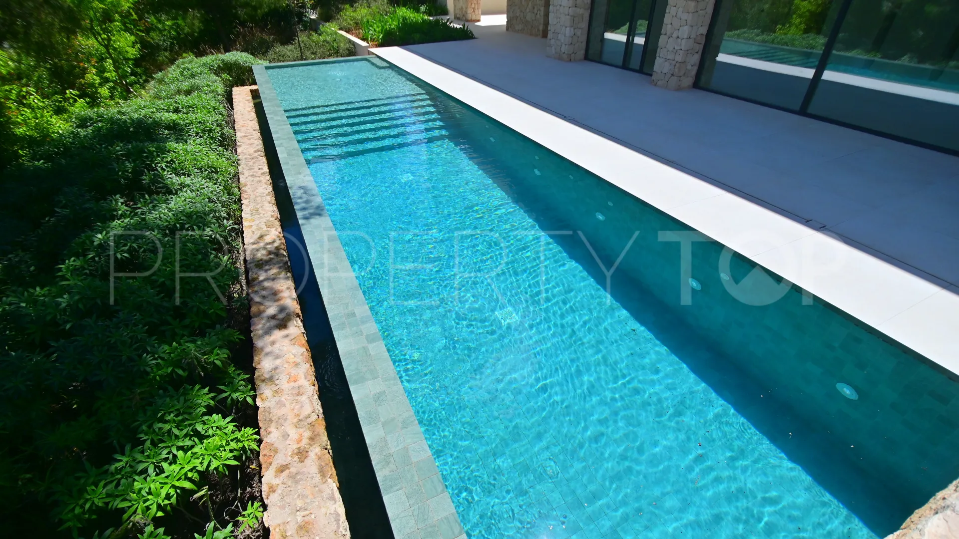 Roca Llisa 5 bedrooms villa for sale