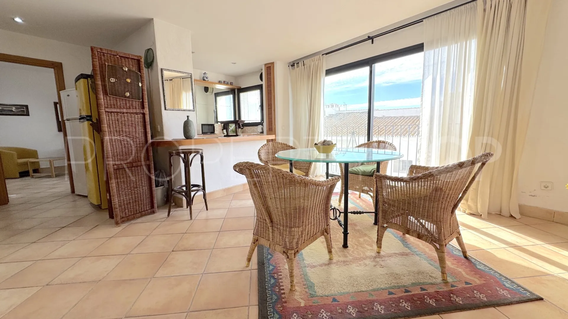 Comprar apartamento de 2 dormitorios en Marbella - Puerto Banus