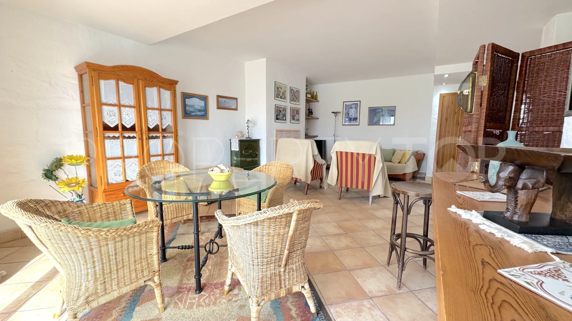 Comprar apartamento de 2 dormitorios en Marbella - Puerto Banus