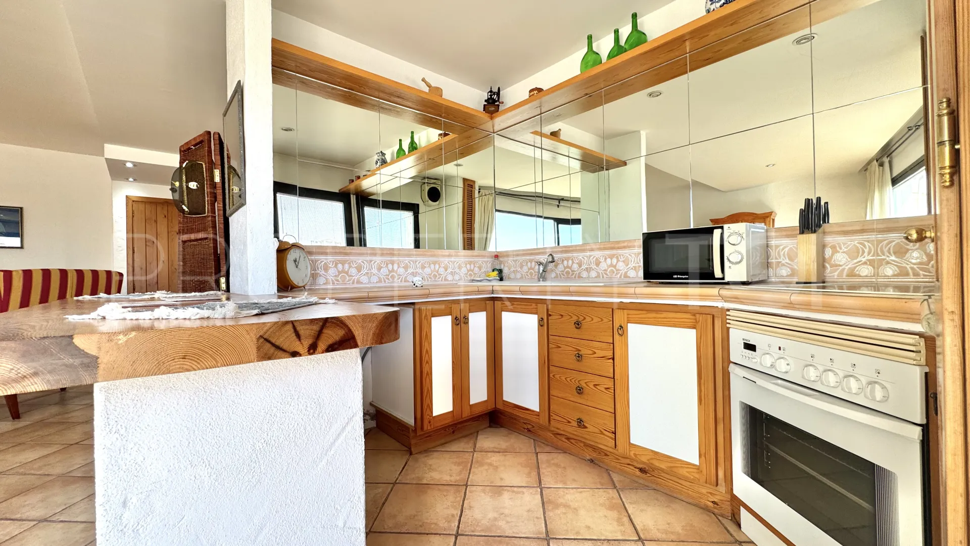 Comprar apartamento de 2 dormitorios en Marbella - Puerto Banus