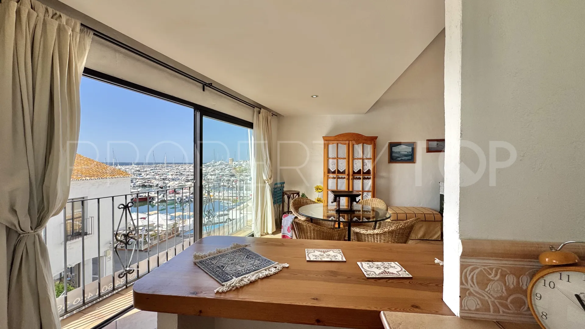 Comprar apartamento de 2 dormitorios en Marbella - Puerto Banus
