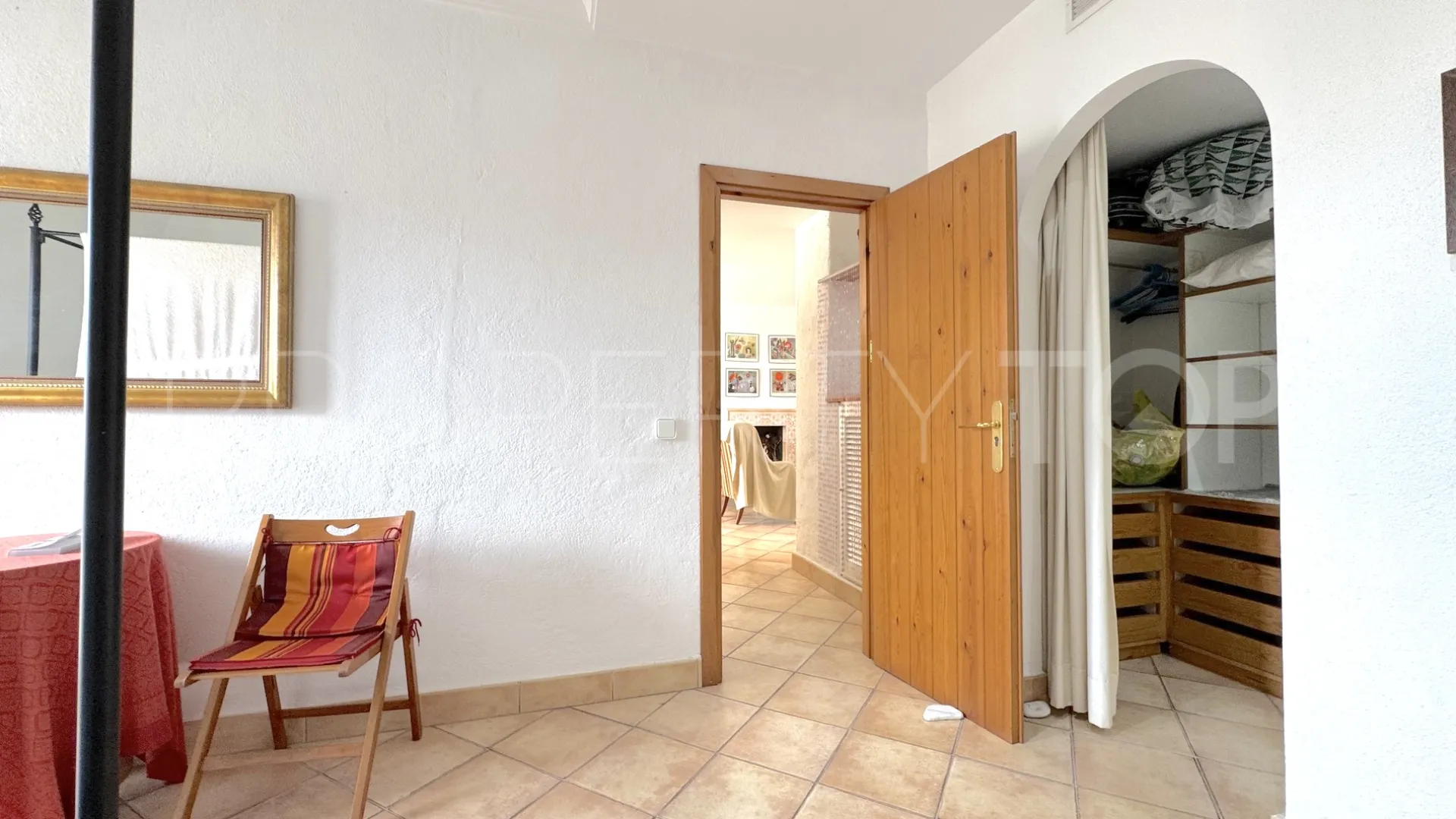 Comprar apartamento de 2 dormitorios en Marbella - Puerto Banus