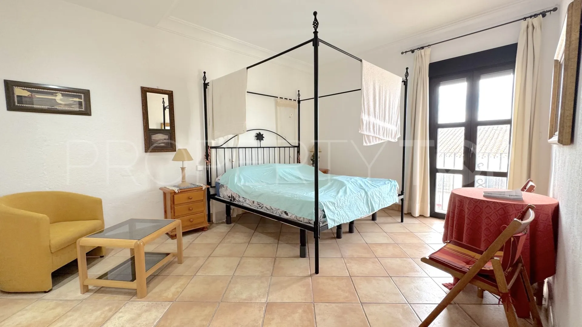 Comprar apartamento de 2 dormitorios en Marbella - Puerto Banus