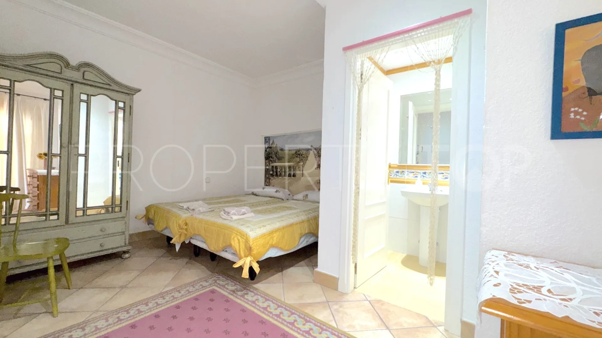 Comprar apartamento de 2 dormitorios en Marbella - Puerto Banus