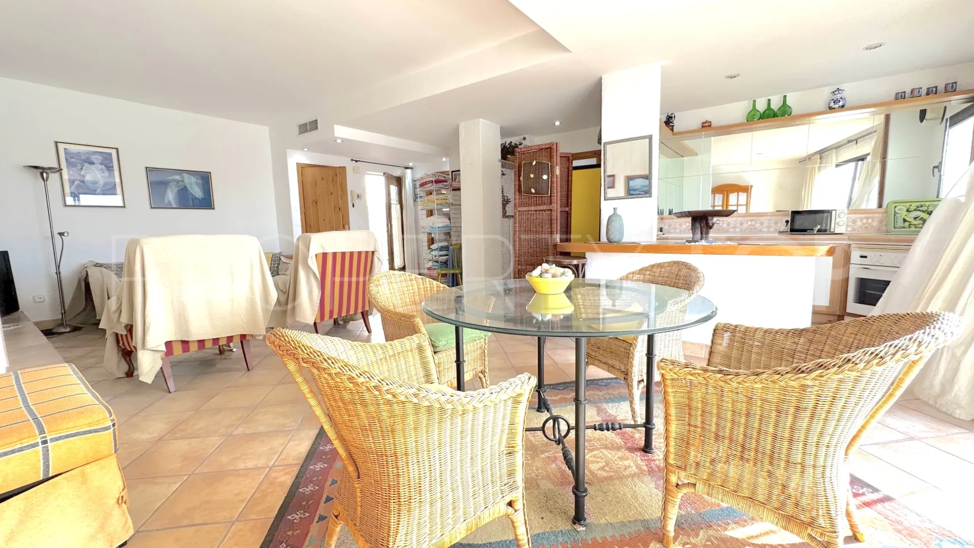 Comprar apartamento de 2 dormitorios en Marbella - Puerto Banus