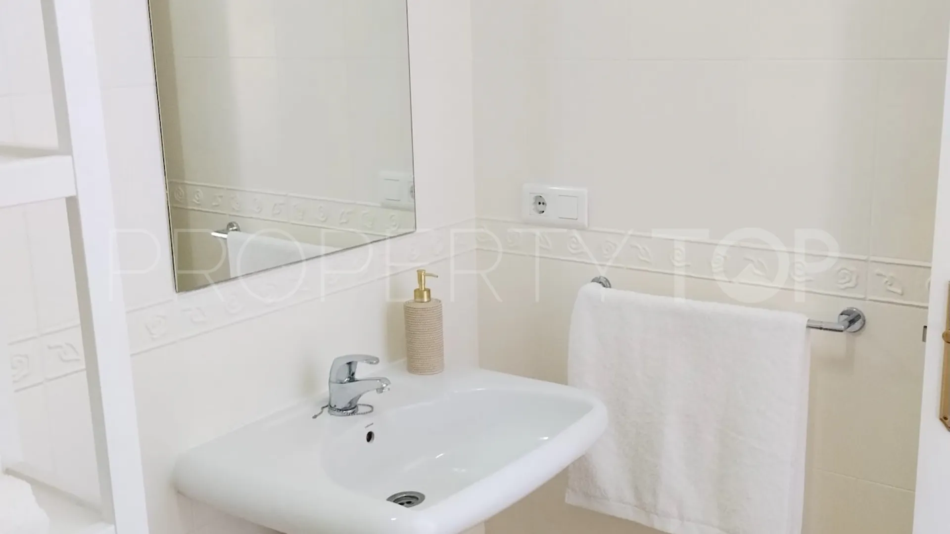 Comprar apartamento de 2 dormitorios en Los Pacos
