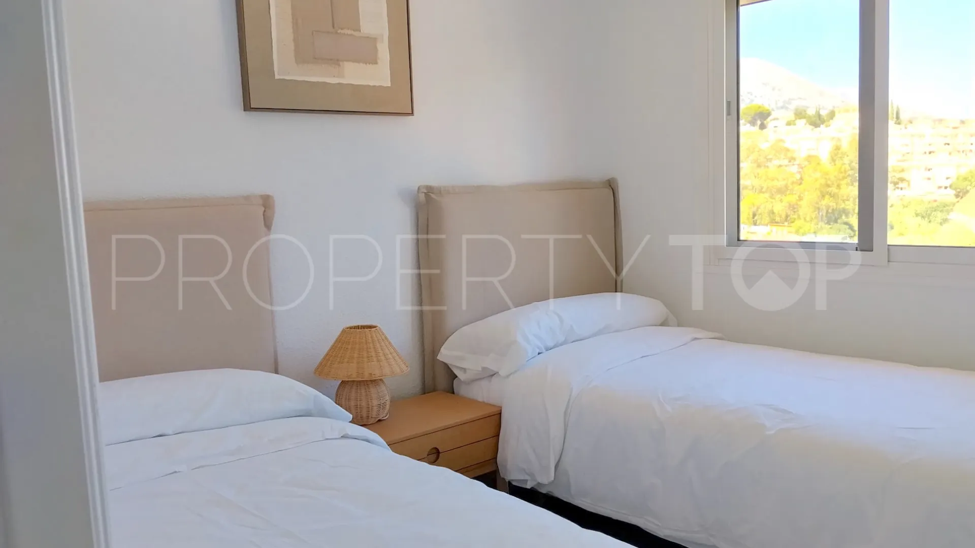 Comprar apartamento de 2 dormitorios en Los Pacos
