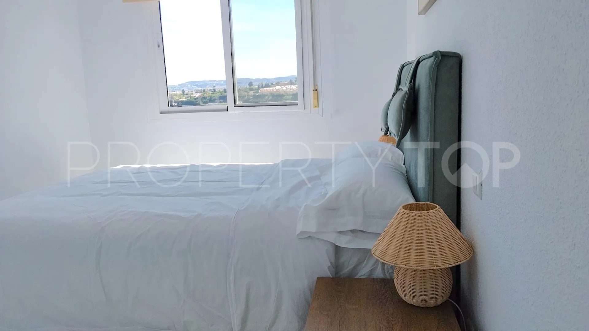 Comprar apartamento de 2 dormitorios en Los Pacos