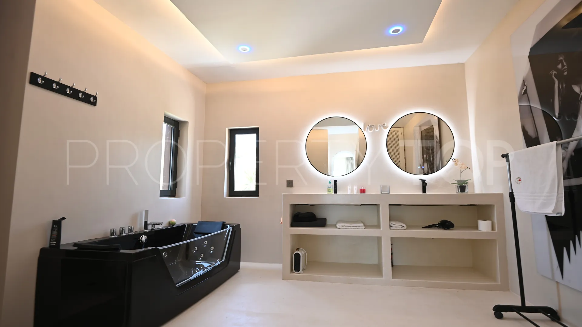 Villa de 15 dormitorios a la venta en Cap Martinet