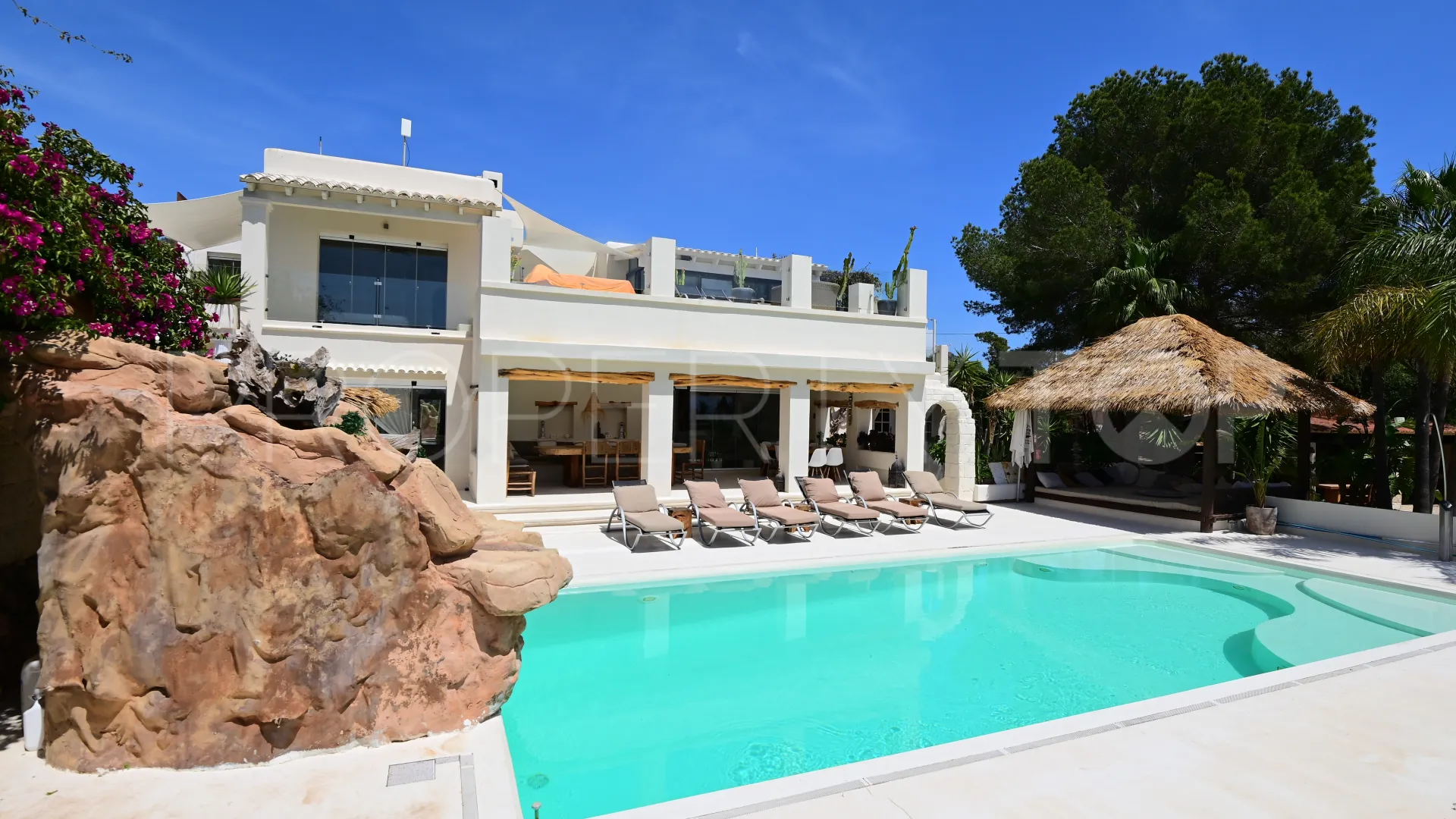 Villa de 15 dormitorios a la venta en Cap Martinet