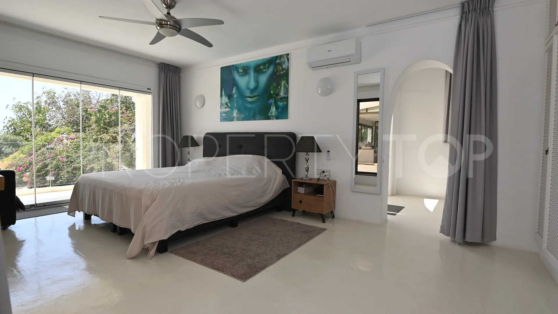 Villa de 15 dormitorios a la venta en Cap Martinet