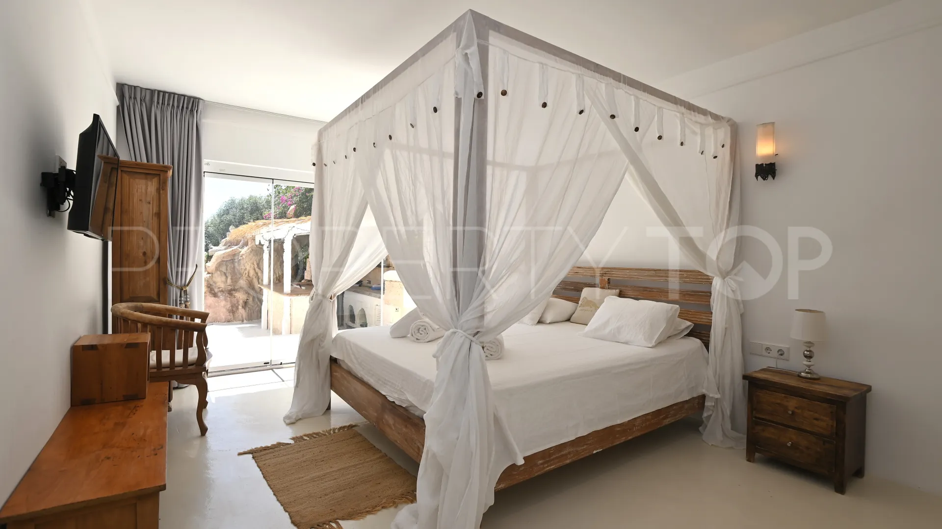 Villa de 15 dormitorios a la venta en Cap Martinet