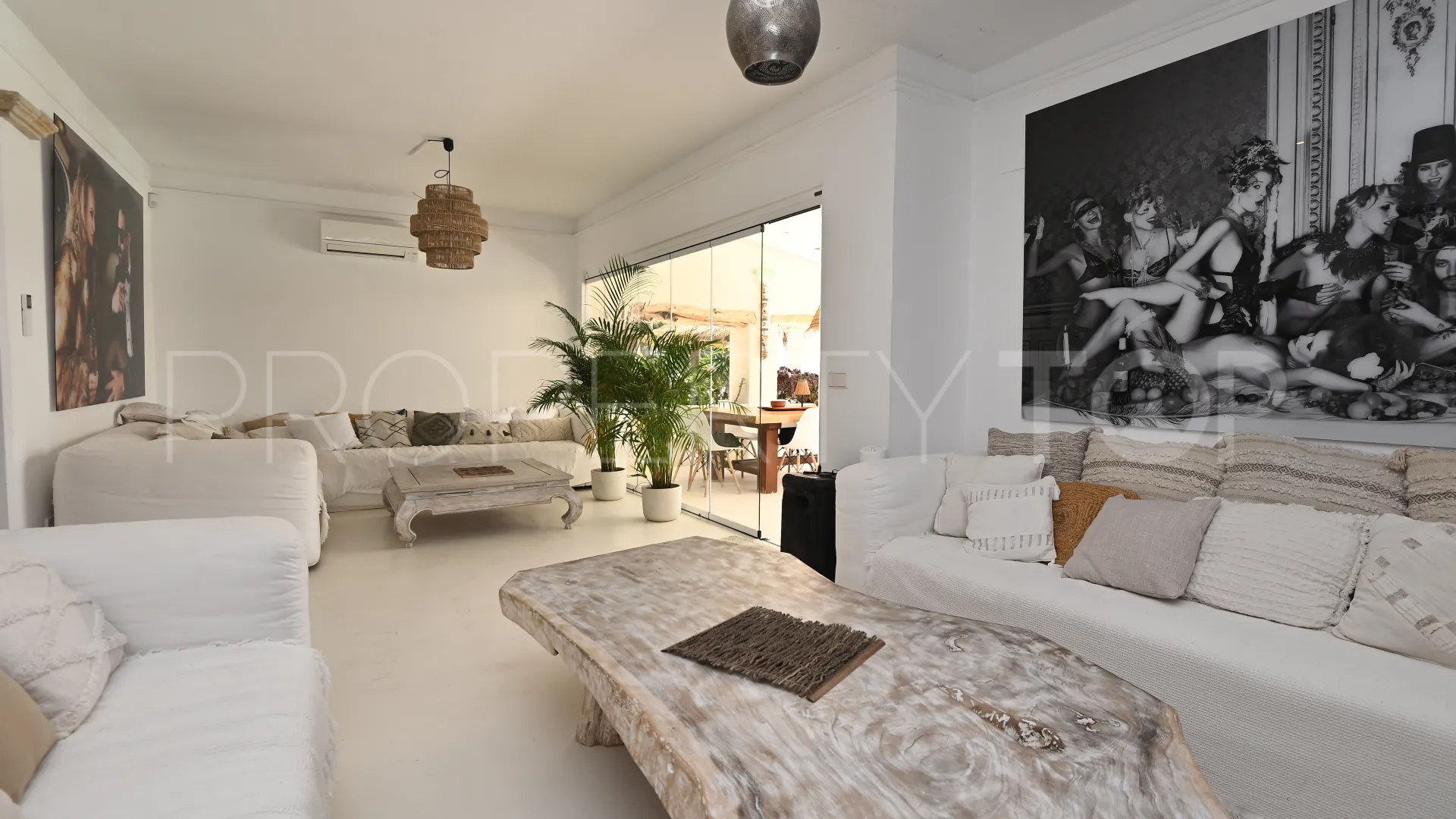 Villa de 15 dormitorios a la venta en Cap Martinet