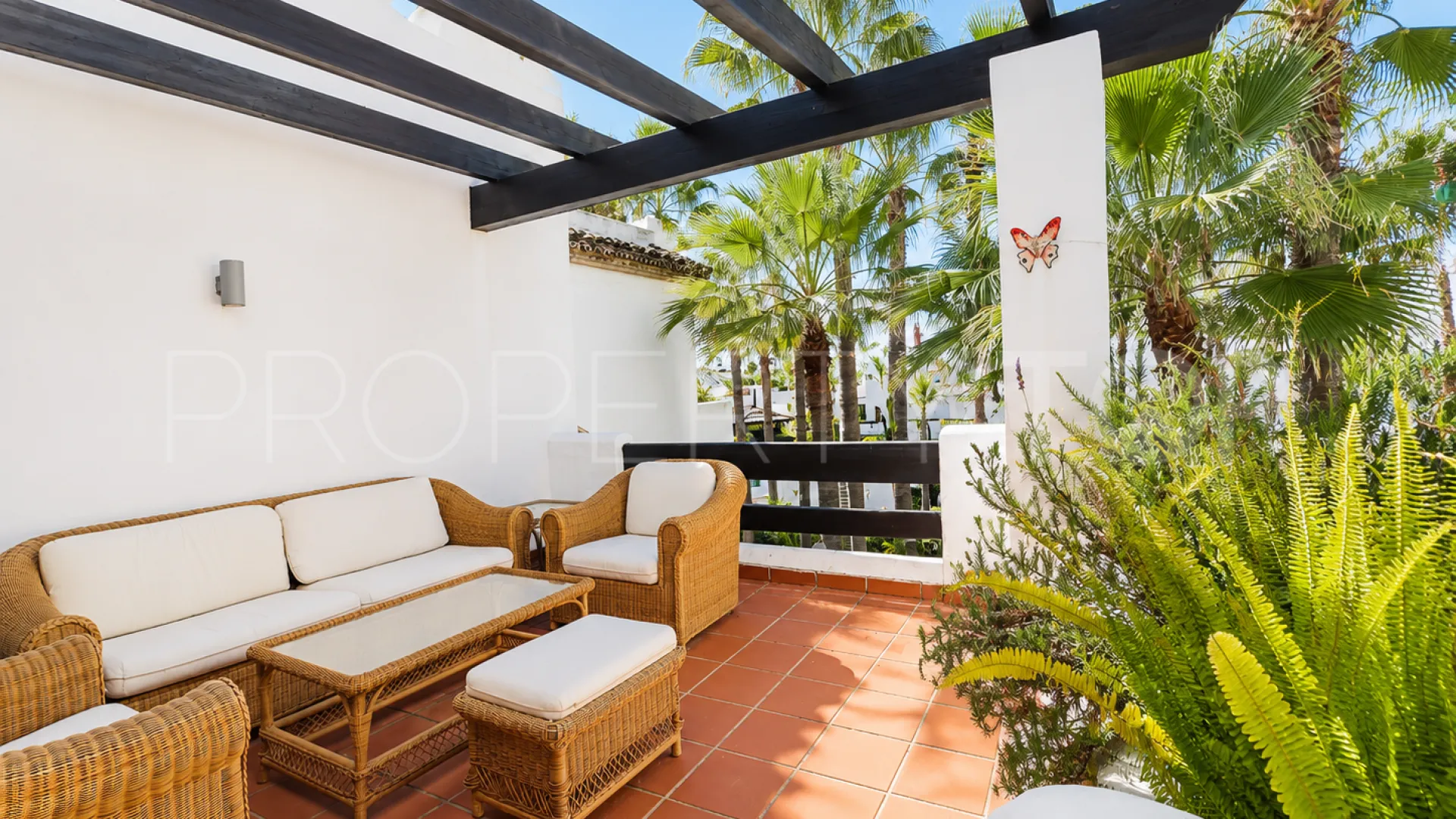 Duplex penthouse for sale in Marbella - Puerto Banus with 3 bedrooms