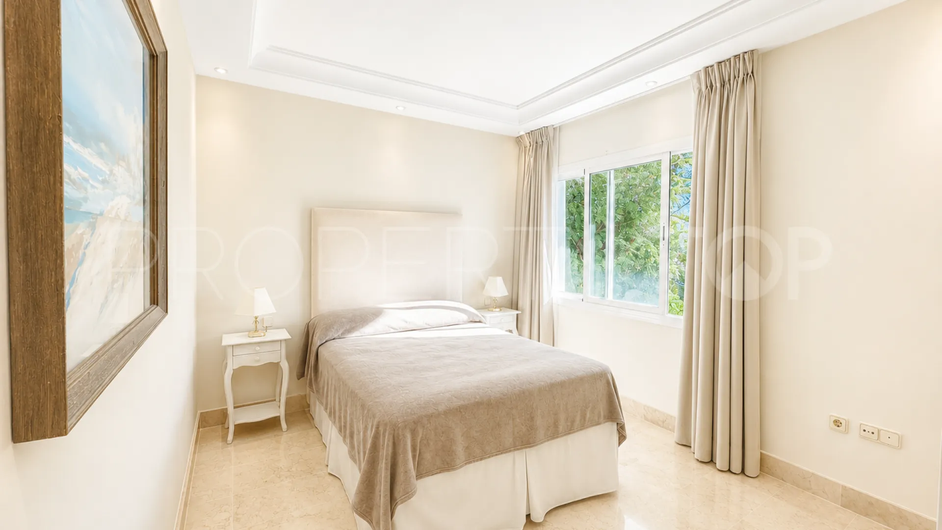 Duplex penthouse for sale in Marbella - Puerto Banus with 3 bedrooms