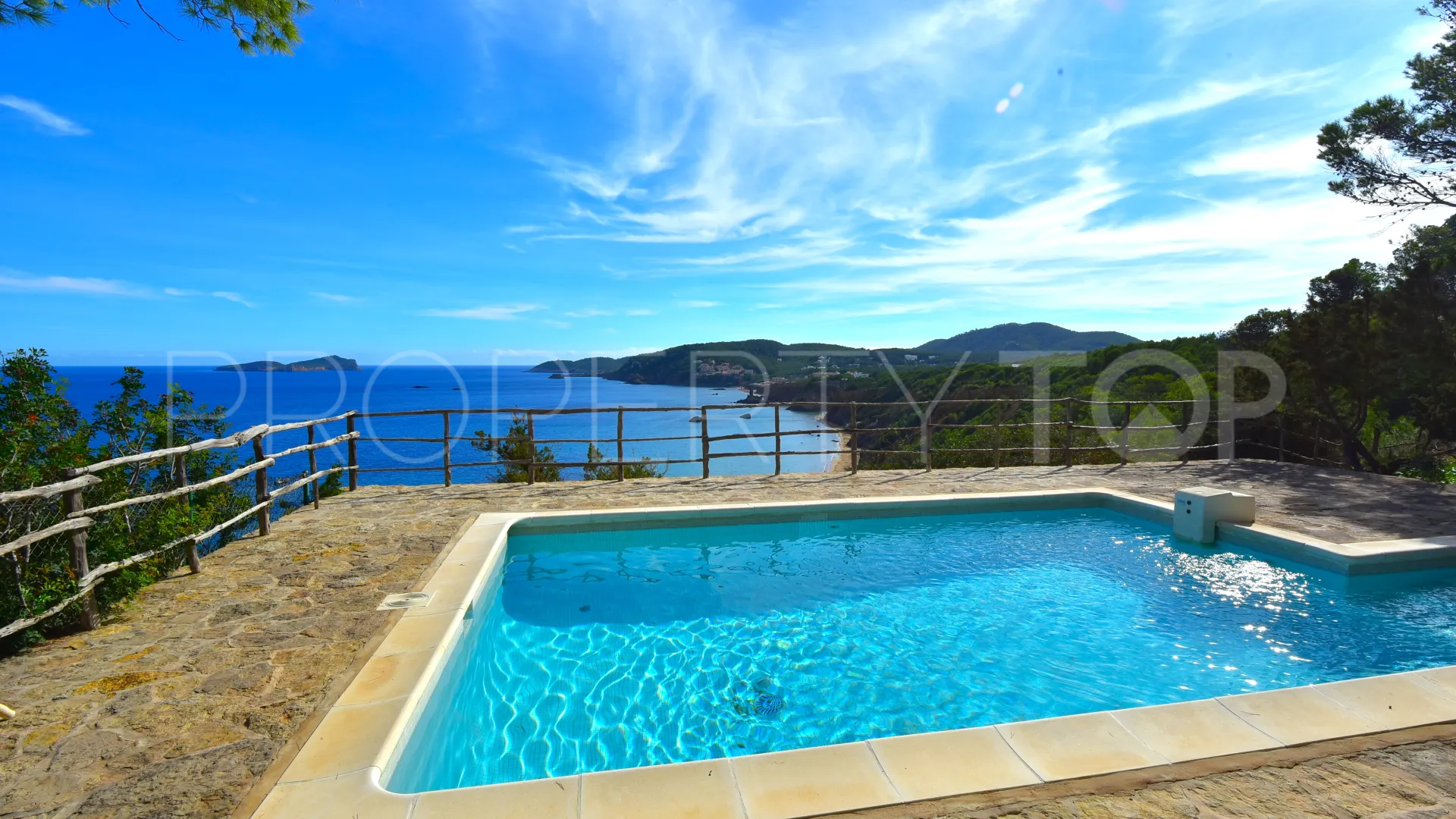 4 bedrooms house for sale in San Carlos