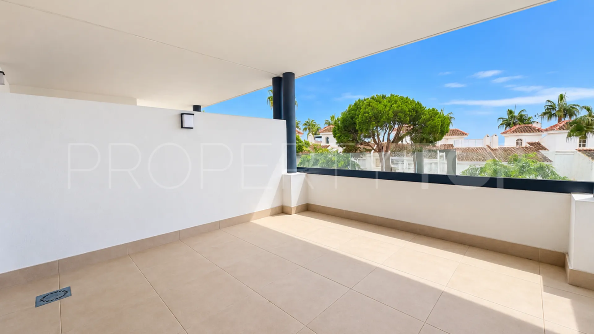 3 bedrooms apartment for sale in Playamarina