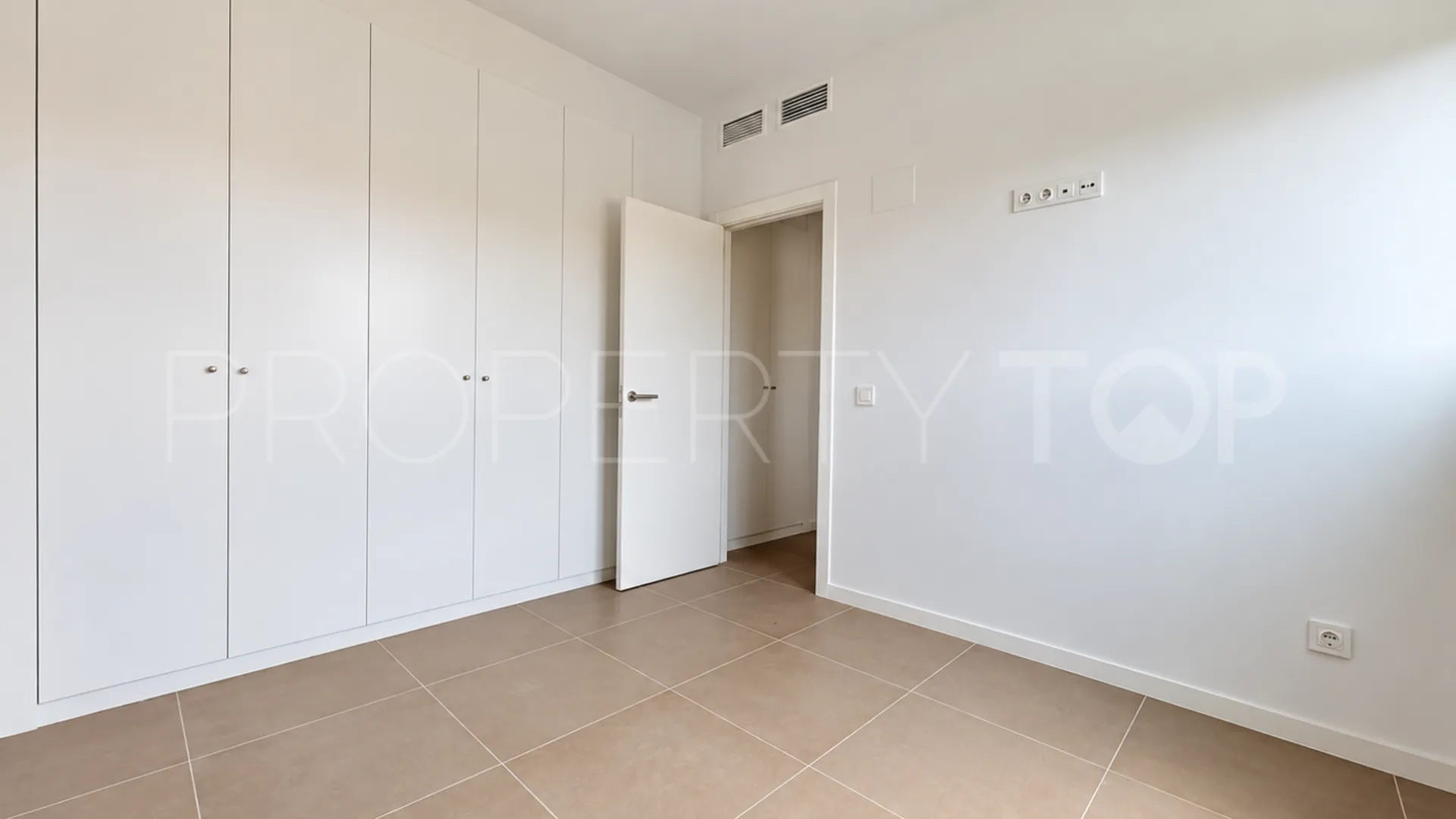 3 bedrooms apartment for sale in Playamarina