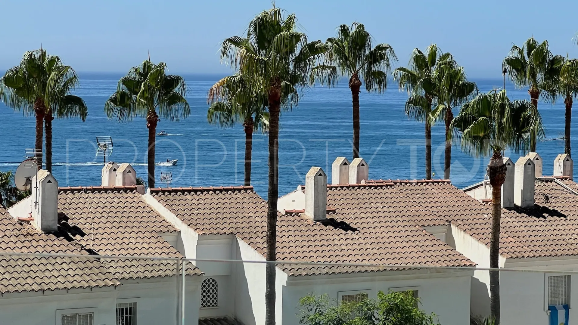 Buy apartment in Playamarina