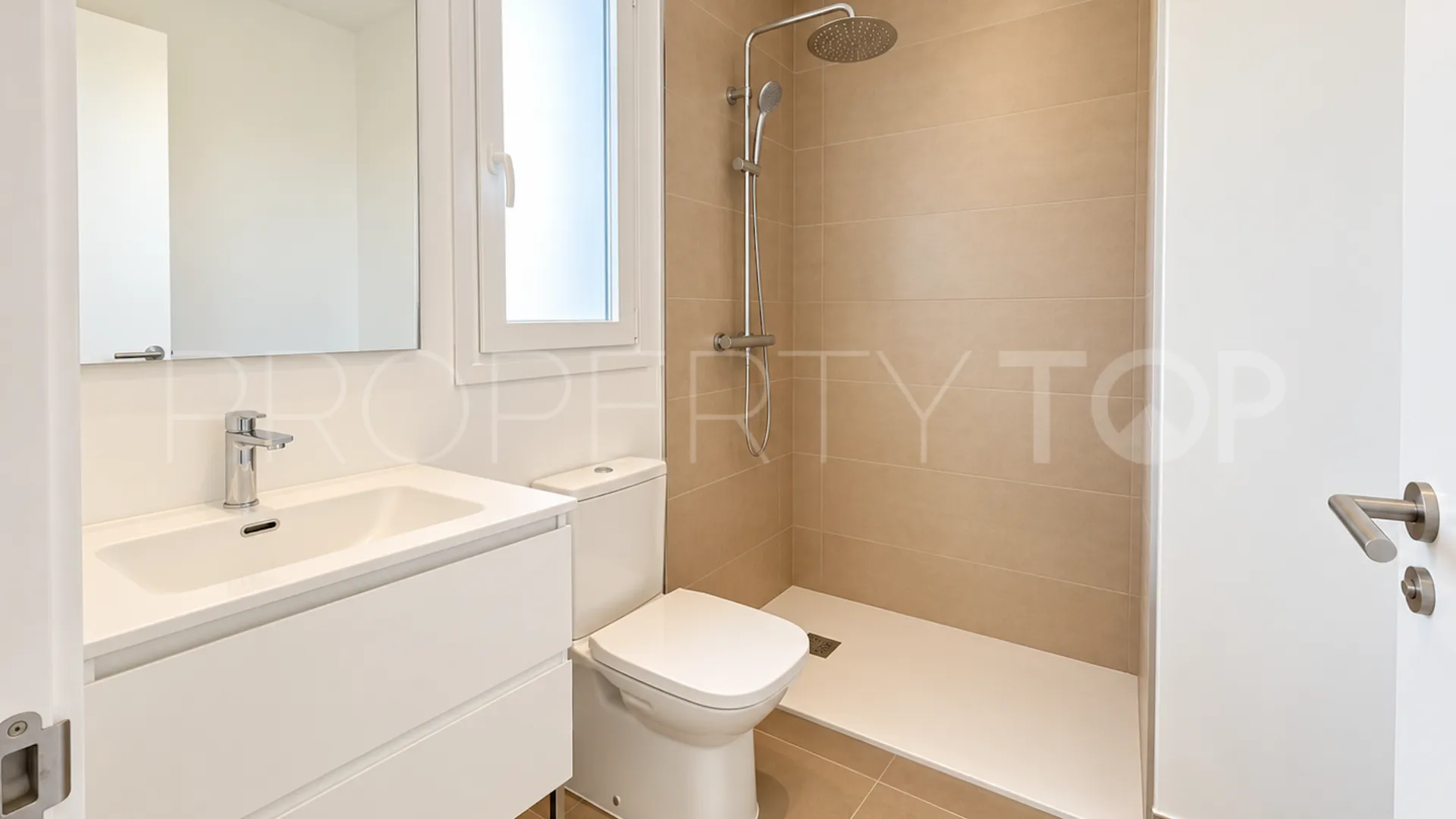 Buy apartment in Playamarina