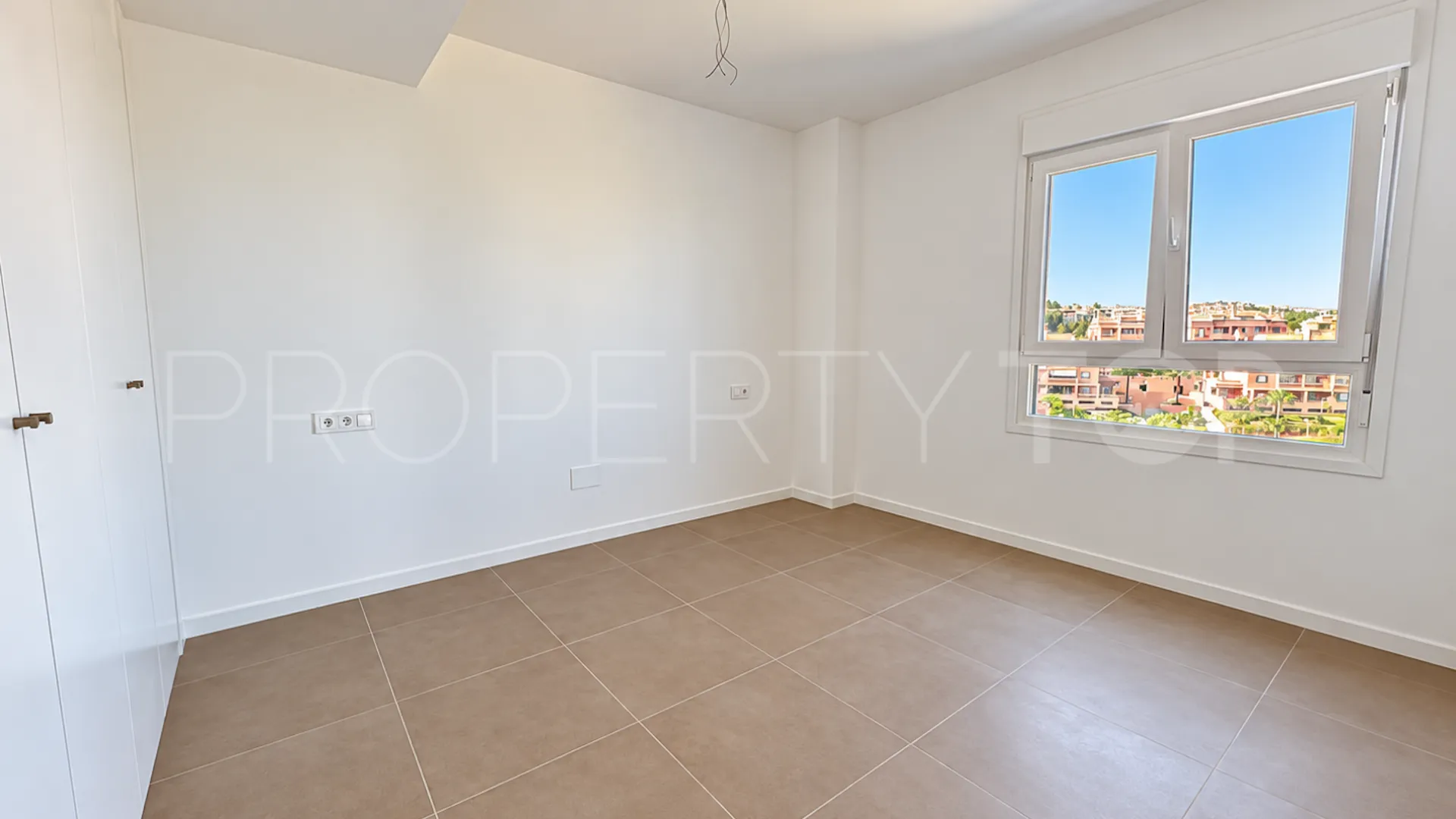 Buy apartment in Playamarina