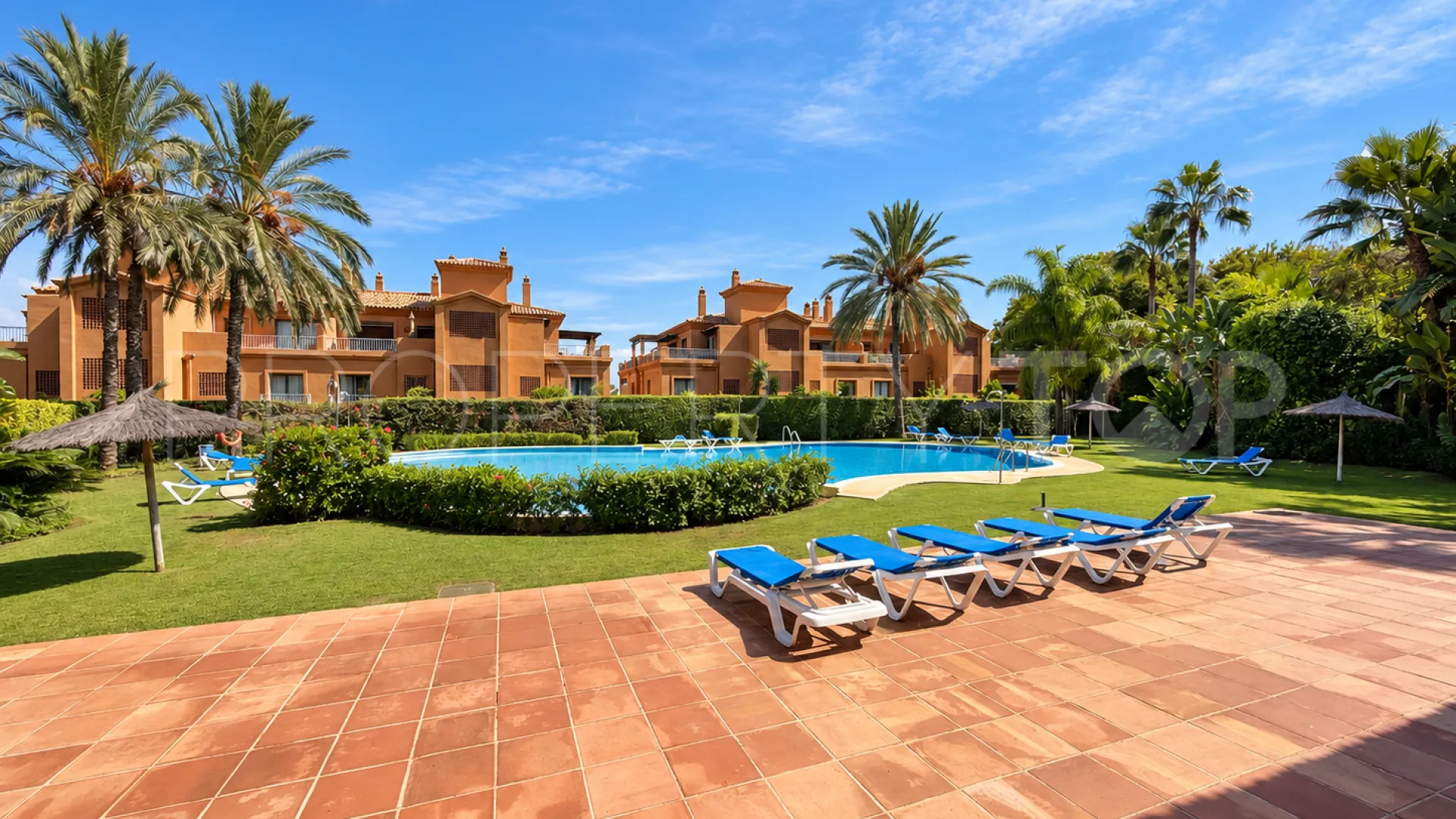 Benatalaya, apartamento planta baja en venta de 2 dormitorios