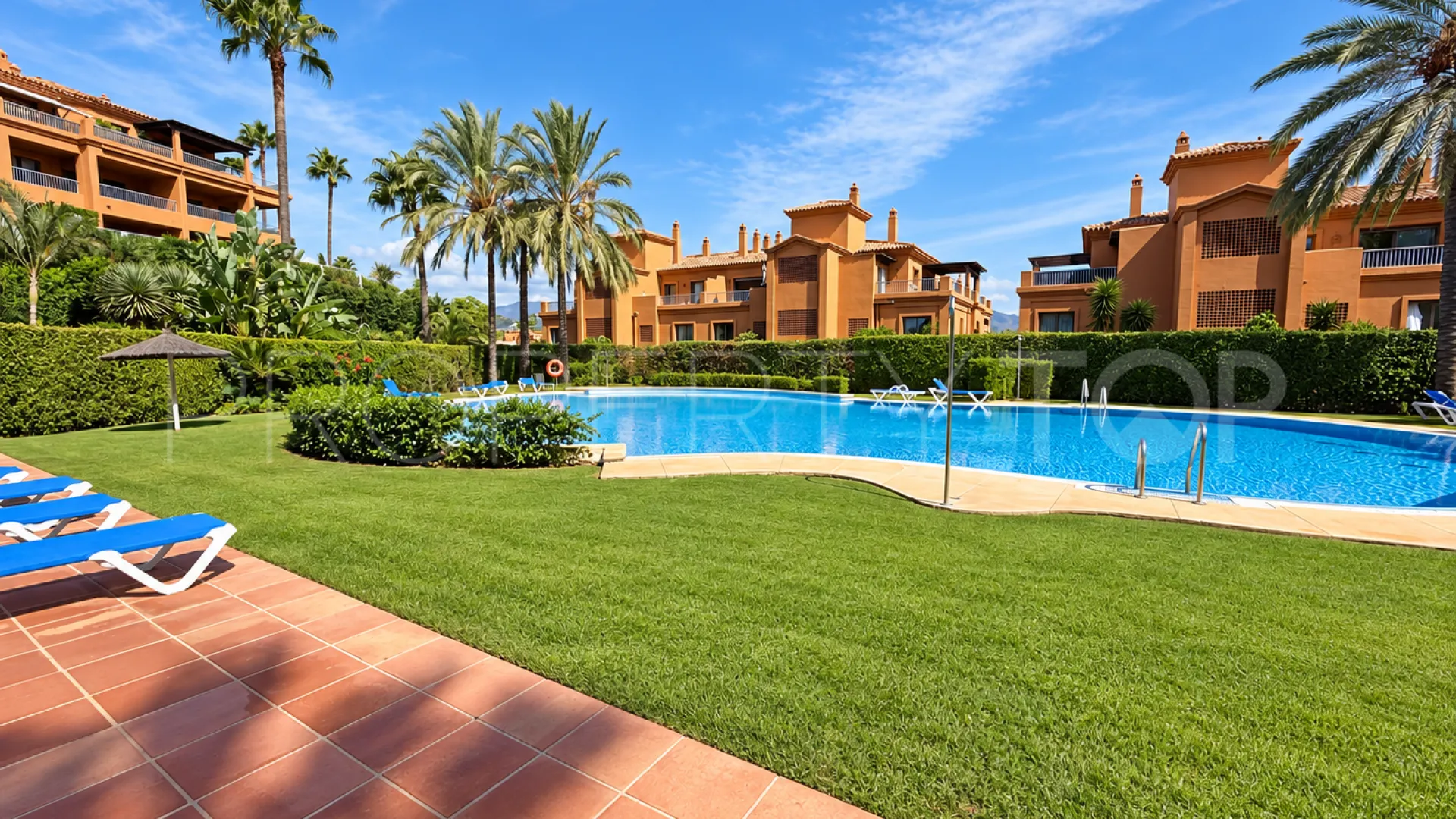 Benatalaya, apartamento planta baja en venta de 2 dormitorios