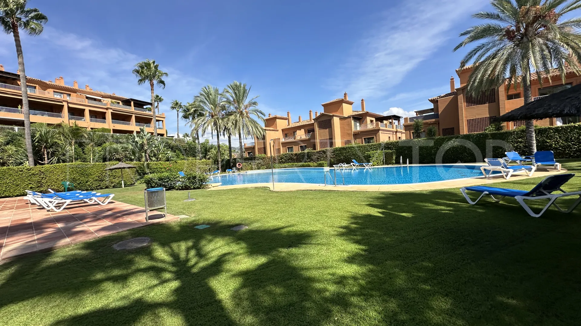 Benatalaya, apartamento planta baja en venta de 2 dormitorios