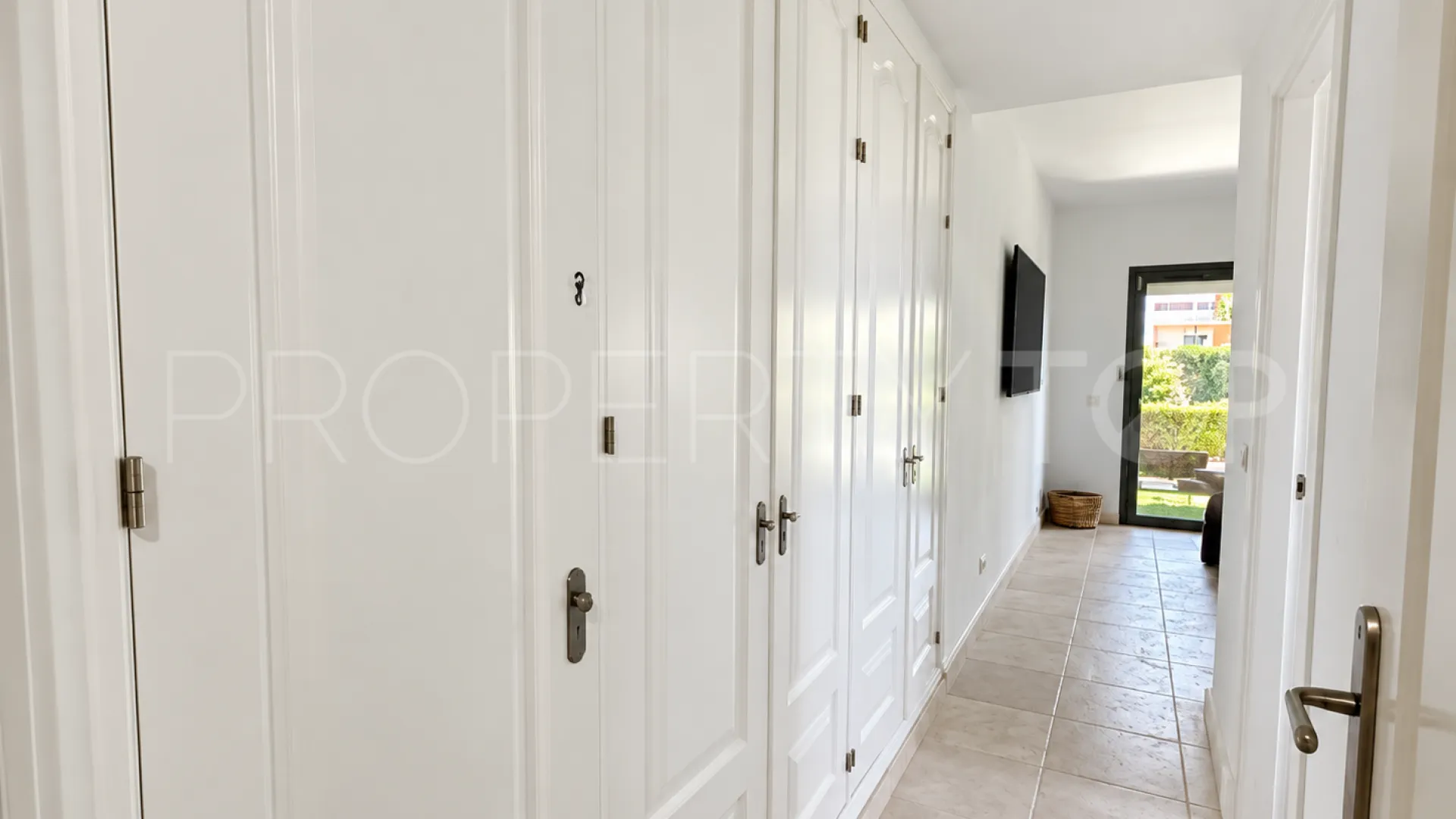Benatalaya, apartamento planta baja en venta de 2 dormitorios
