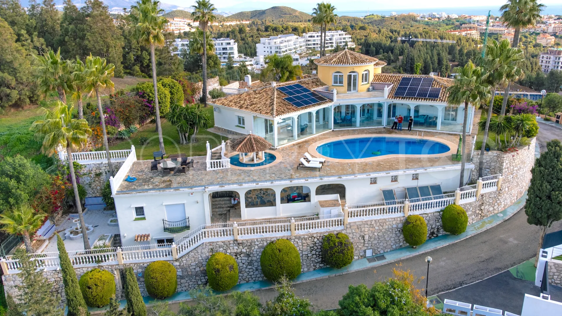 Casa en venta en El Chaparral con 5 dormitorios