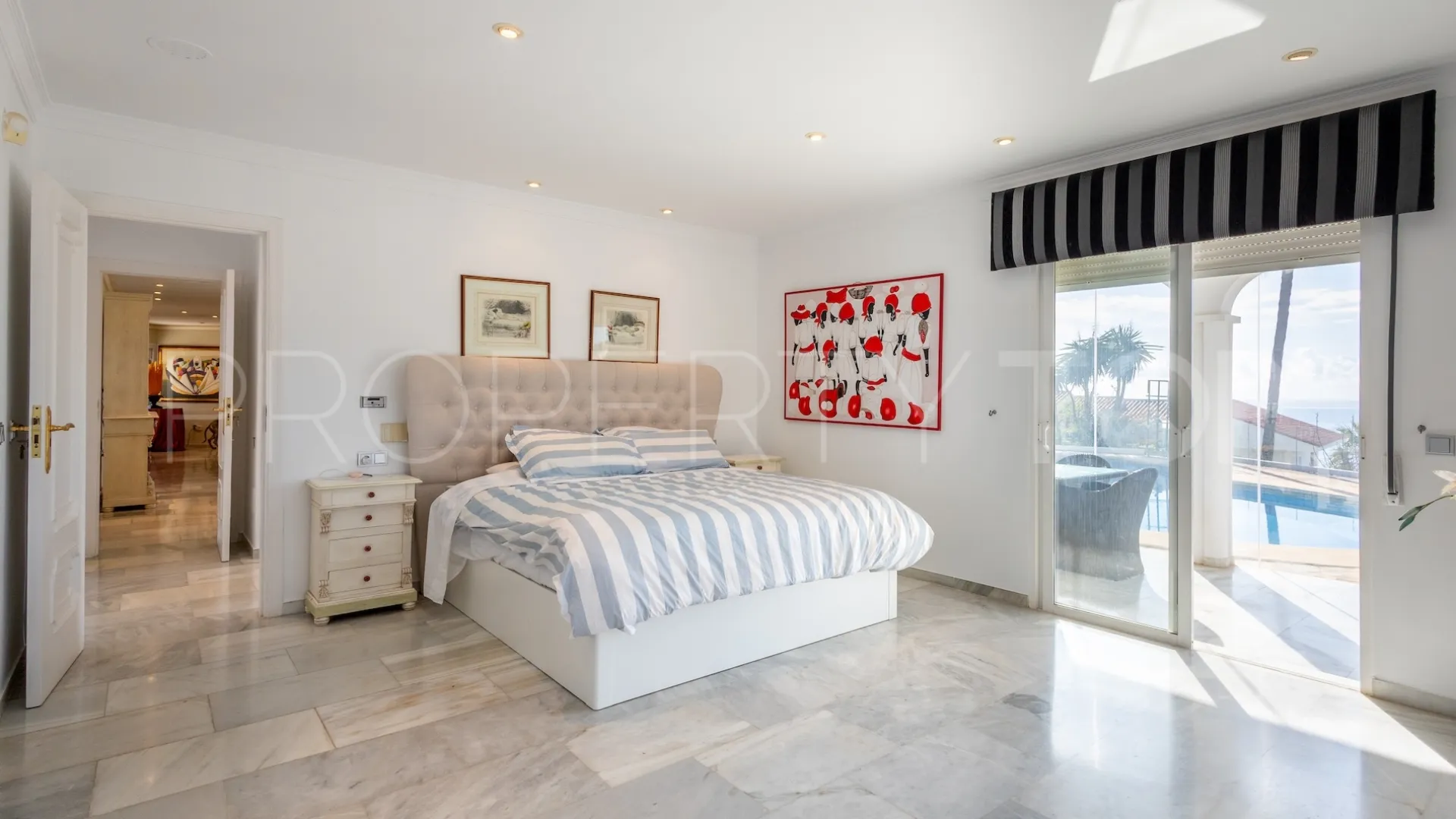 Casa en venta en El Chaparral con 5 dormitorios