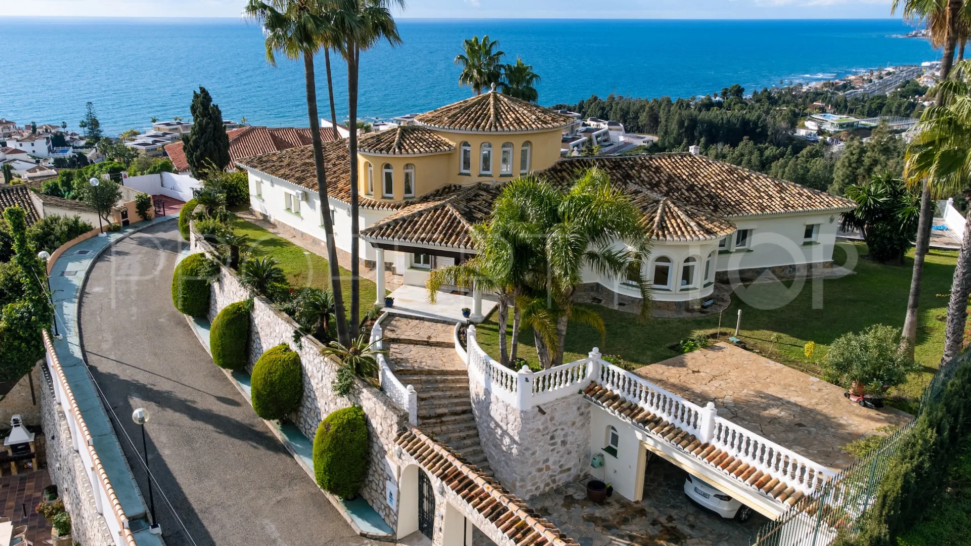 Casa en venta en El Chaparral con 5 dormitorios